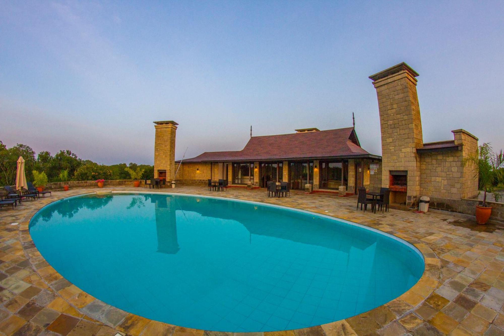 ナニュキ Ol Pejeta Mansionヴィラ エクステリア 写真